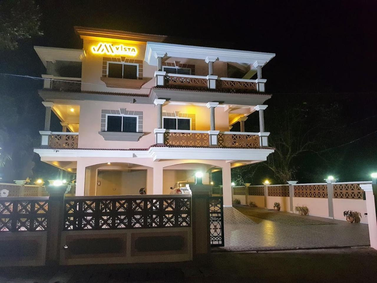 Jm Vista Suites Mapusa Exterior photo