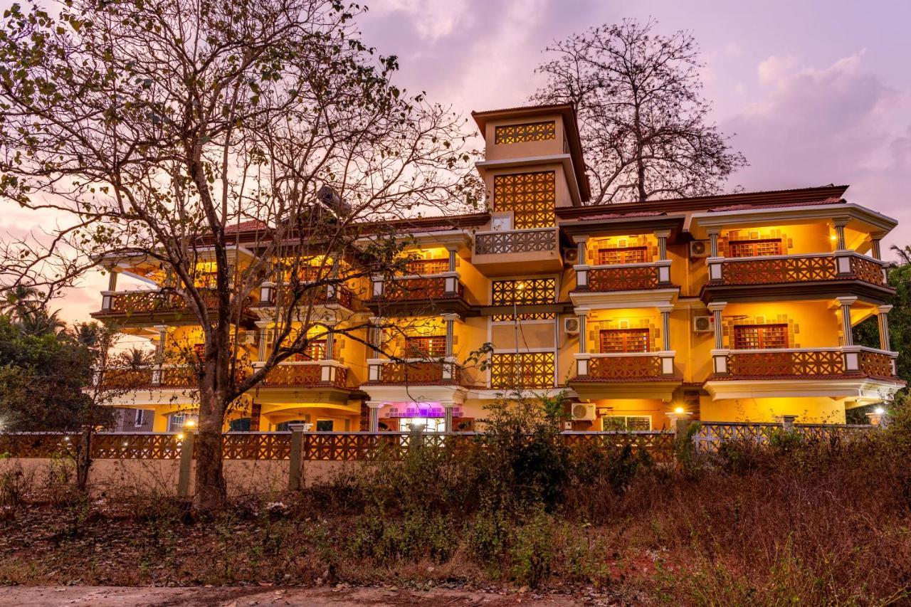 Jm Vista Suites Mapusa Exterior photo